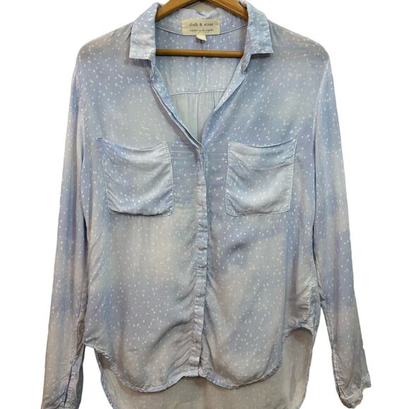 cloth & stone Tops - Cloth & Stone by Anthropologie Lightweight Blue Button Down Women’s Sz L